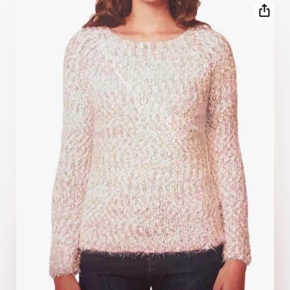 🌟 David Bitton Buffalo Sz Med Women’s Creamy & White Eyelash Sweater - Picture 10 of 10